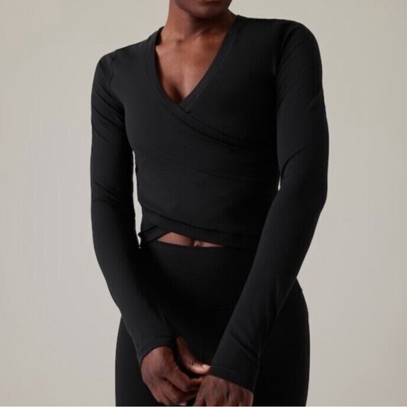 Athleta Transcend Wrap Top In Black Size Medium - Picture 1 of 4
